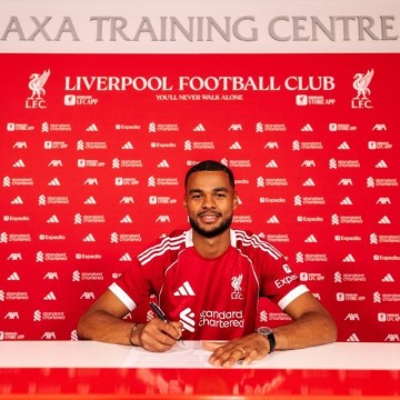 官方:26岁加克波与利物浦续下长约