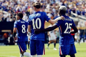 首轮战罢看争冠:伦敦双雄依旧没戏,英超冠军还得看红军斗曼城