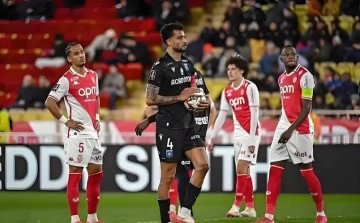 法甲保级冲冠战前瞻:欧塞尔主场求生 VS 马赛客场争冠,谁能掌控赛季走向?