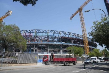 马卡:新球场许可证迟迟不发放,巴萨考虑暂时重回蒙锥克参加比赛