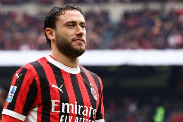 AC米兰右后卫引援逐渐成形,法甲新星盖拉·杜埃成为目标