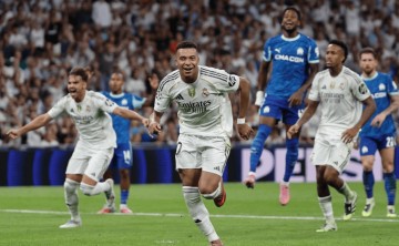 欧冠神奇一夜!10人皇马逆转马赛,尤文生死大逃亡,阿森纳创纪录