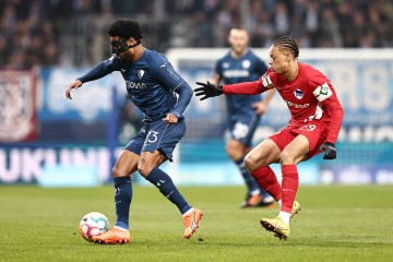 周日032意甲焦点战:AC米兰主场力克佛罗伦萨,2-1奏响胜利凯歌